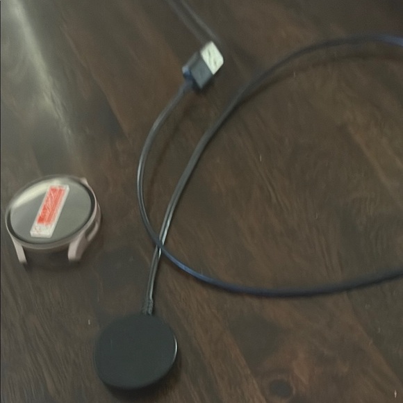 Samsung Galaxy Watch4 - Pink - Picture 4 of 4